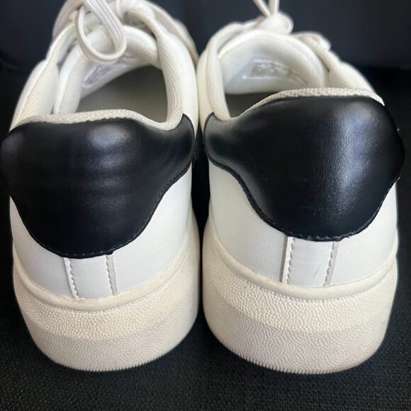 Time and Tru White Chunky Lace Up Athletic Tennis Sneaker Shoes Size 9 - Picture 6 of 16